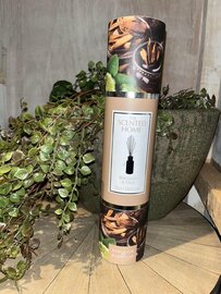 Ashleigh &amp; Burwood geurstokjes bergamot &amp; oud 150ml