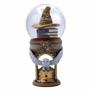 HARRY POTTER - First Day at Hogwarts - Snow Globe 17cm