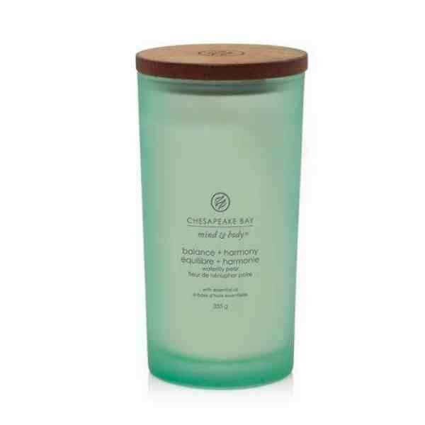 Chesapeake Bay Candle Balance &amp; Harmony &ndash; Waterlily Pear Large Candle