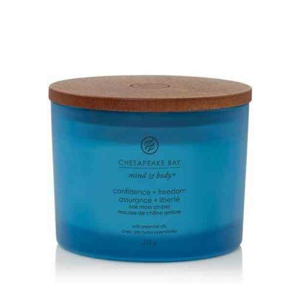 Chesapeake Bay Candle Confidence &amp; Freedom &ndash; Oak Moss Amber 3-Wick Candle