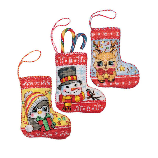 Borduurpakket Kerstsokken 3 stuks 11 x 15 cm
