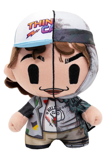STRANGER THINGS - Dustin &quot;Times Change Edition&quot; - DZNR Plush 17.5cm
