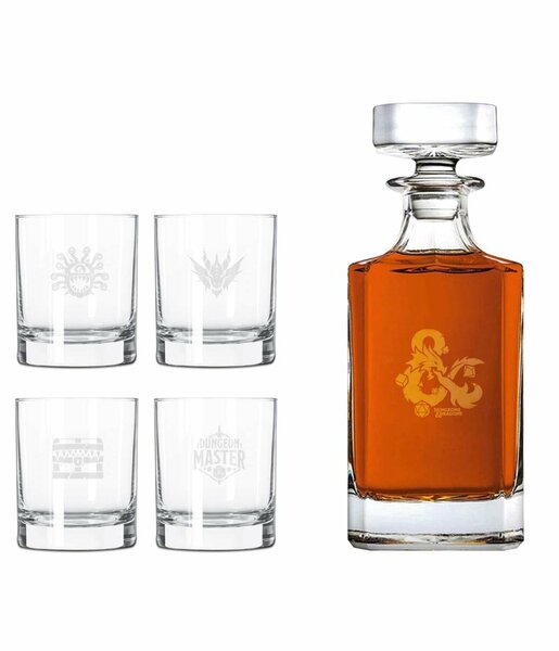 DUNGEONS &amp; DRAGONS - Set with 4 engraved whiskey glasses