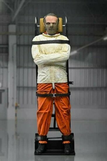 SILENCE OF THE LAMB - Dr Hannibal Lecter - Figure 17cm