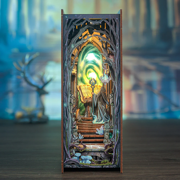 BOOK NOOK KIT - DIY - The Gate of Wonderland - 107pc + LED Light