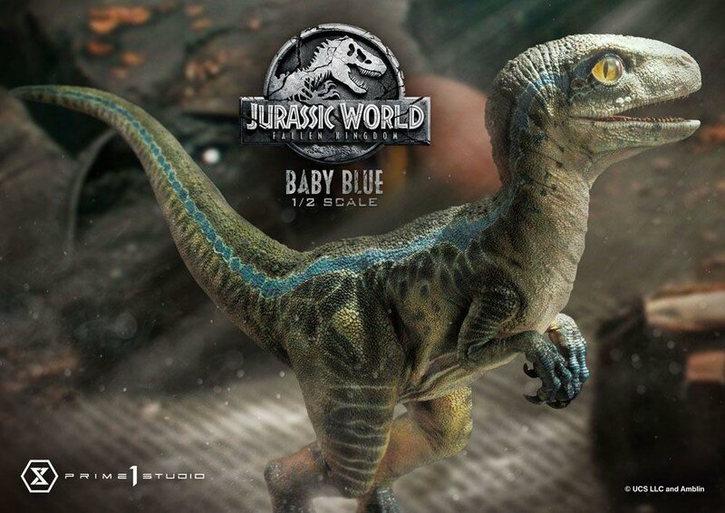 JURASSIC WORLD - Baby Blue - Statuette Prime1 &#039;34x48x26cm&#039;