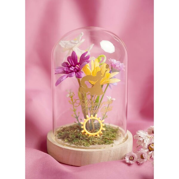 DISNEY PRINCESS - Rapunzel - Floral Cloche with a Neon Light