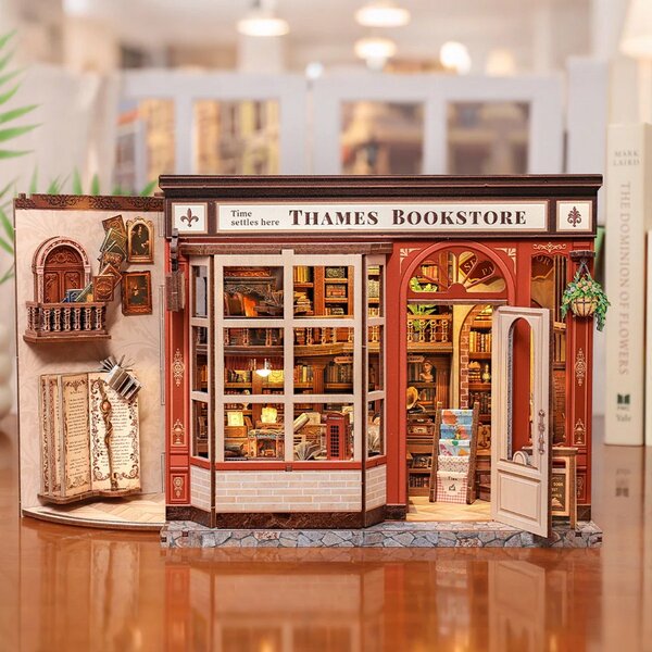 MINIATURE HOUSE - DIY- Thames Bookstore - 343pc + LED Light