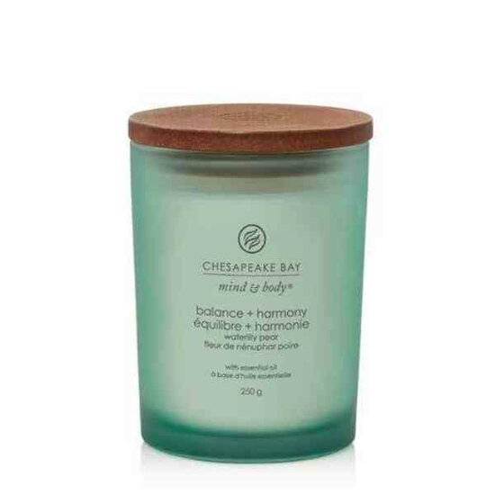 Chesapeake Bay Candle Balance &amp; Harmony &ndash; Waterlily Pear Medium Candle