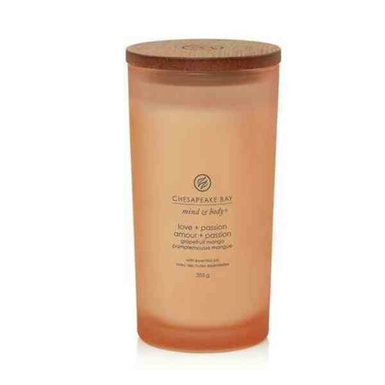 Chesapeake Bay Candle  Love &amp; Passion &ndash; Grapefruit Mango Large Candle
