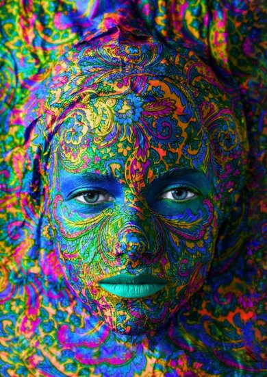  Face Art: Portrait of woman - Puzzel - 2000 Stukjes