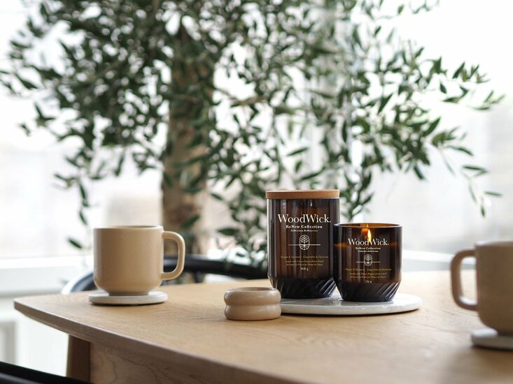 WoodWick Geurkaars Medium - ReNew - Ginger &amp; Tumeric - 9.5 cm / &oslash; 8 cm