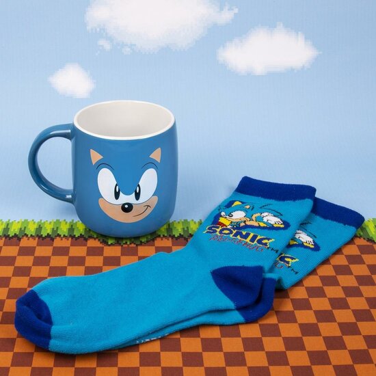 SONIC - Gift Box - Mug 460ml + 1 Pair of Socks (One Size)