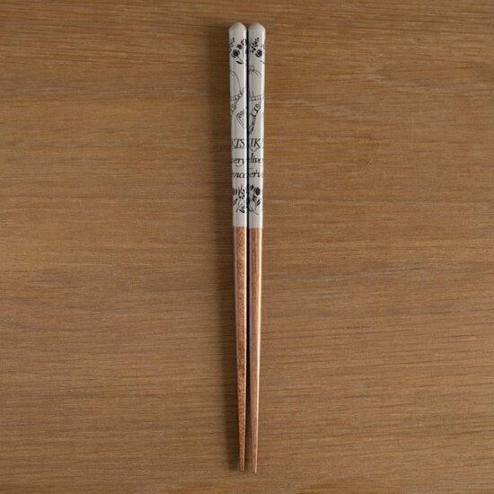 KIKI&#039;S DELIVERY SERVICE - Brown Sketches - Lacquered Chopstick 21cm