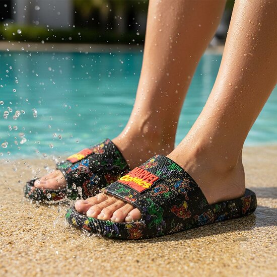 MARVEL - Comics - EVA Sandals - Maat 42 / 43