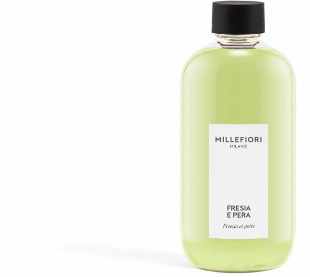 Millefiori Milano - Navulling voor Geurstokjes 250 ml - Fresia e Pera - 4-5 maanden