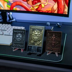 RICK & MORTY - Starter Pack of 3 Digiplates + Interchangeable Stand
