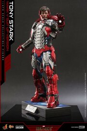 MARVEL - Tony Stark (Mark V Suit Up) - Action Figure 31cm